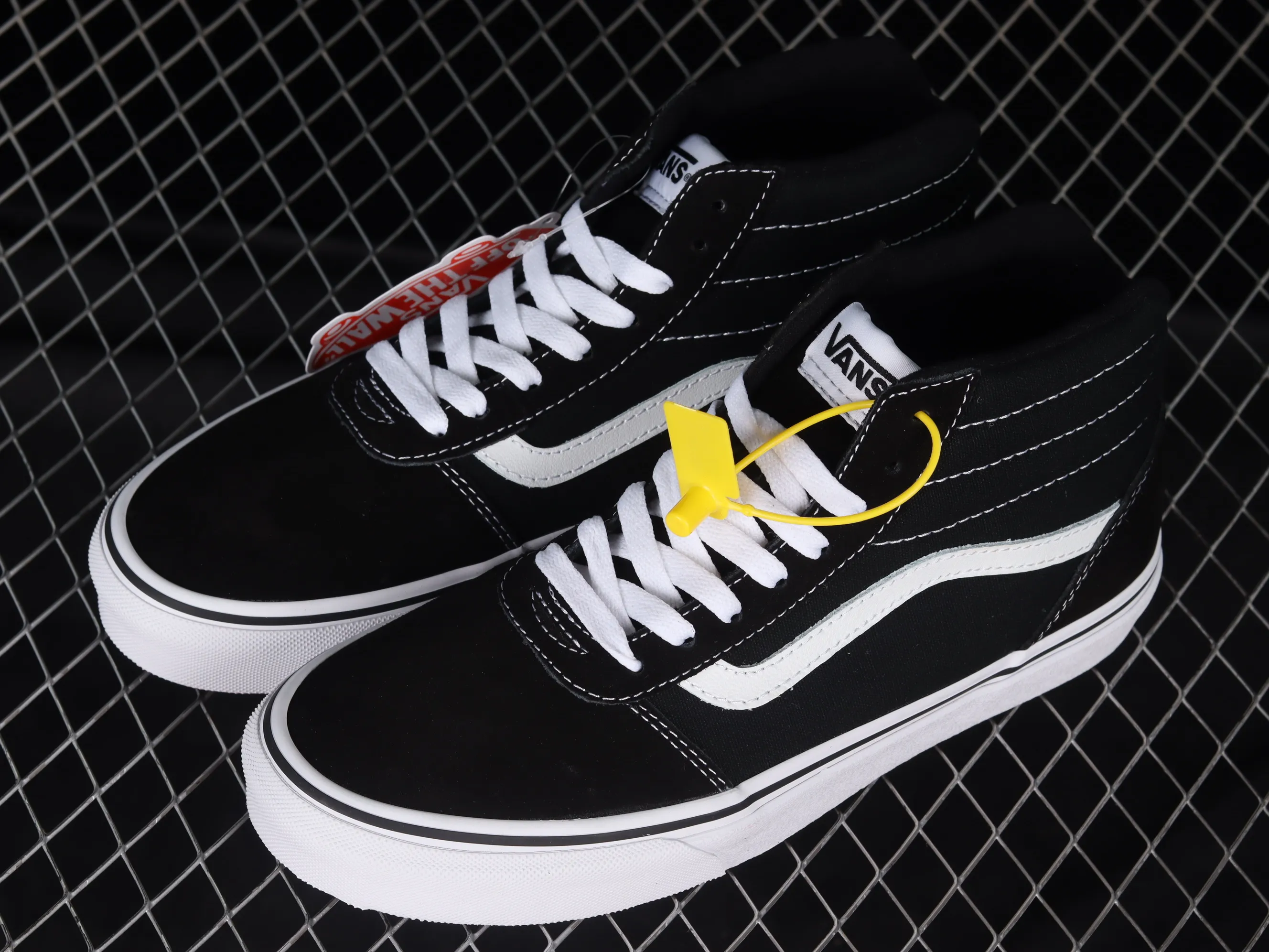 All categories Vans Vans series Vans Hi Vans high-top Vans Ward Sk8-Hi four evergreen season black and white high-top canvas casual sneakers VN0A36ENC4R